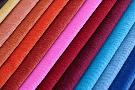 Jaguar samta adīšanas dīvāns